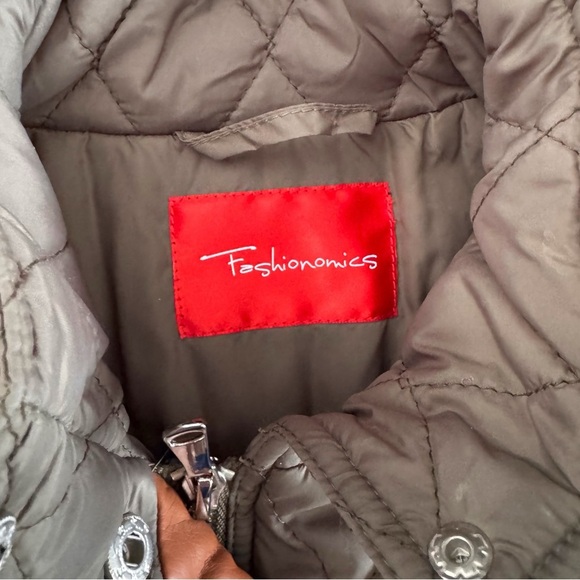 Fashionomics Quilted Hooded Vest Olive and Brown women’s size M goblincore - Picture 16 of 16